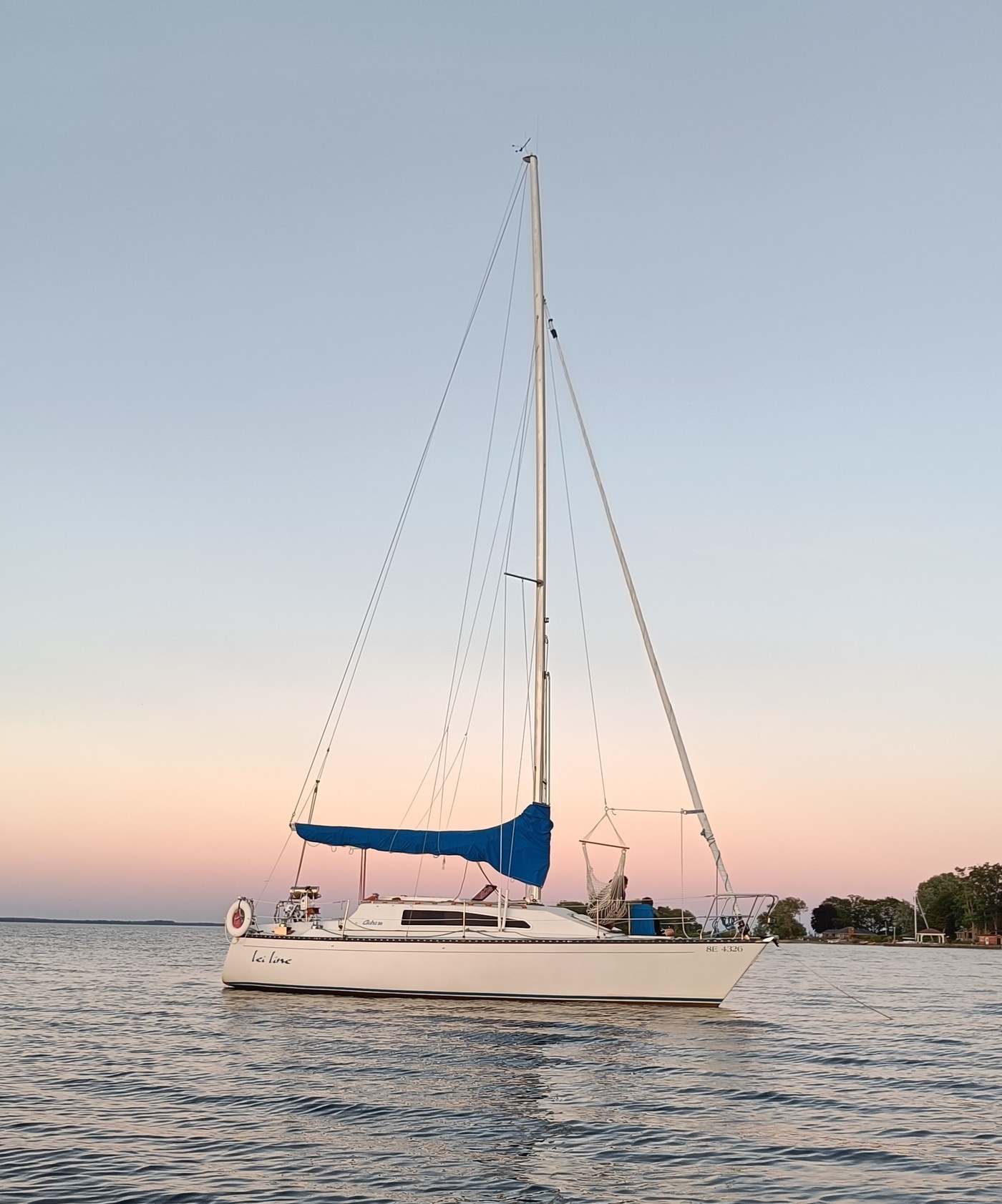 lei line sailboat at anchor